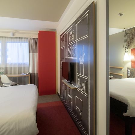 Ibis Warszawa Centrum Hotel Ngoại thất bức ảnh